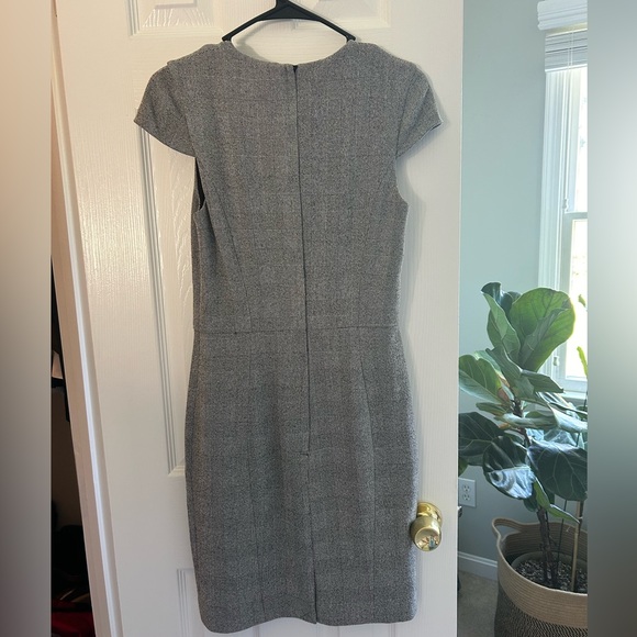 H&M Gray Professional/Office Dress - Picture 4 of 4